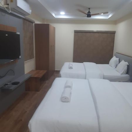 Lakshmi Narayana Grand Hotel Káncsipuram Kültér fotó